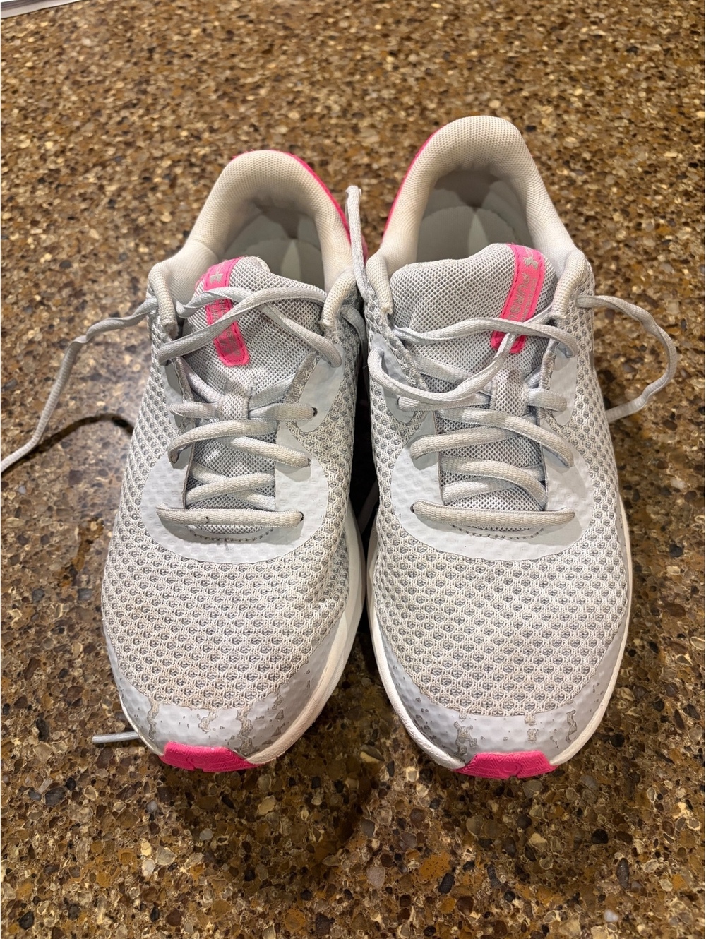 Under Armour Girls' Running Athletic Shoes Size 6Y White and Pink